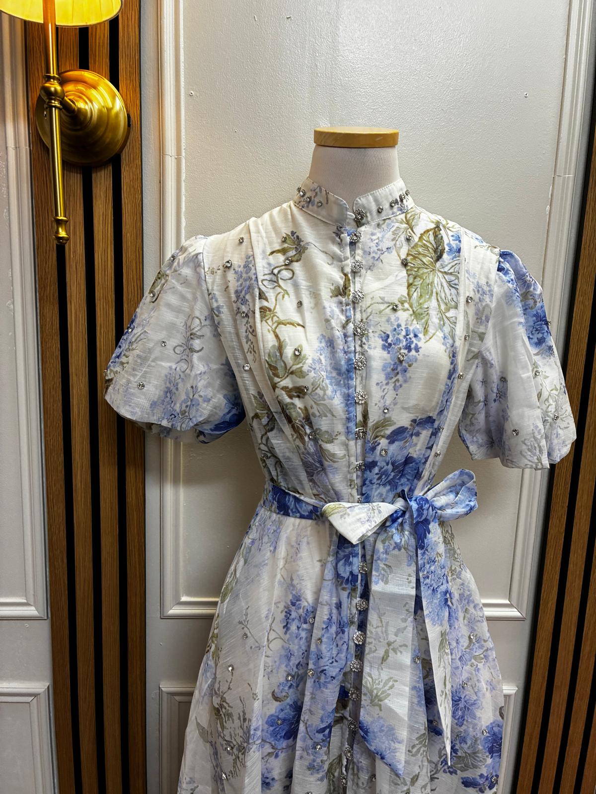 Blue Garden Elegance