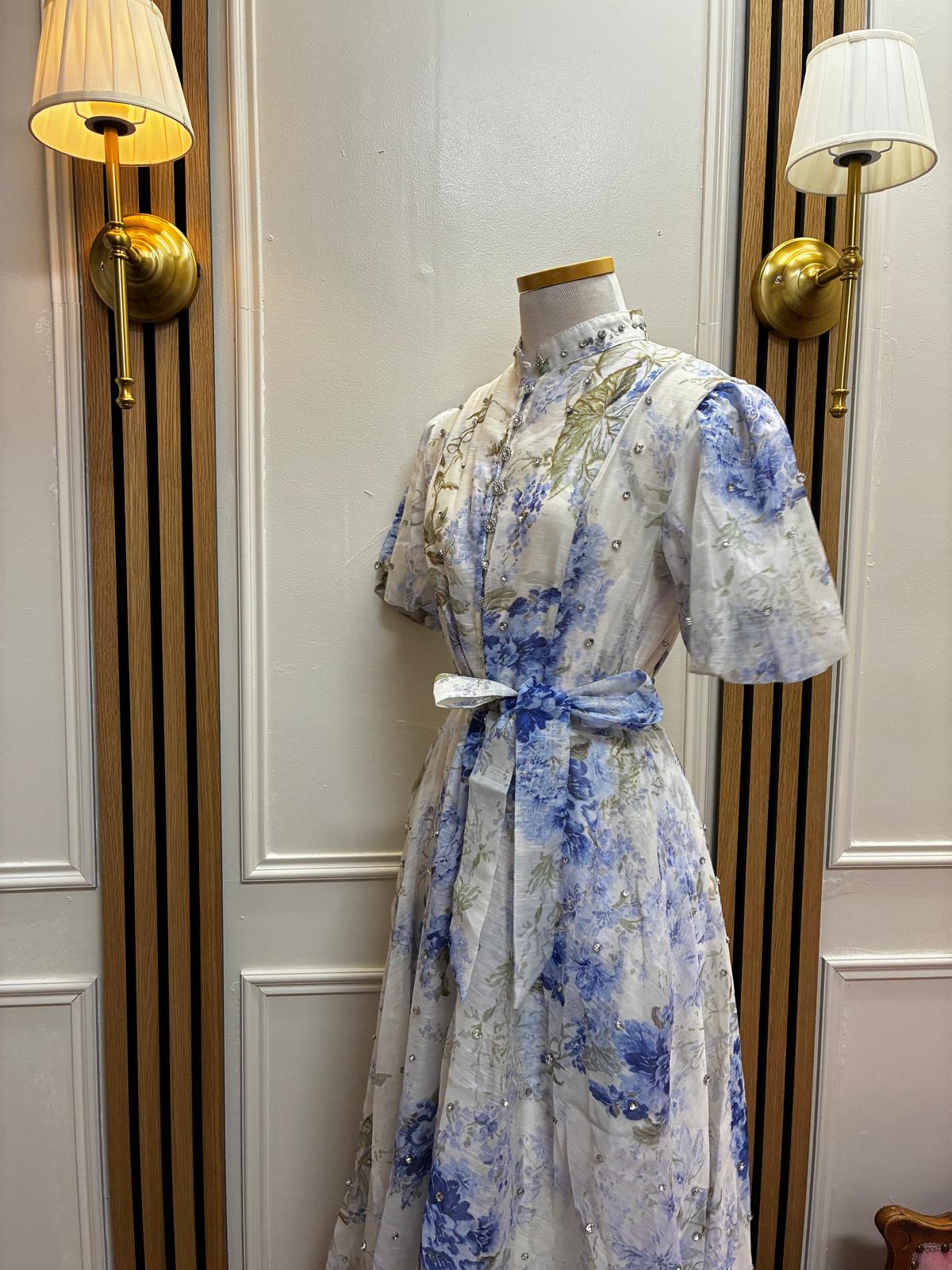 Blue Garden Elegance