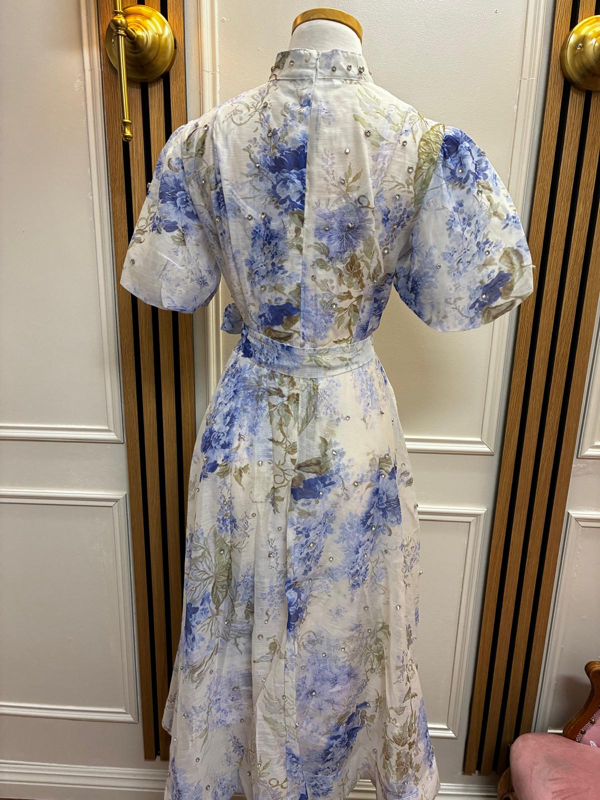 Blue Garden Elegance