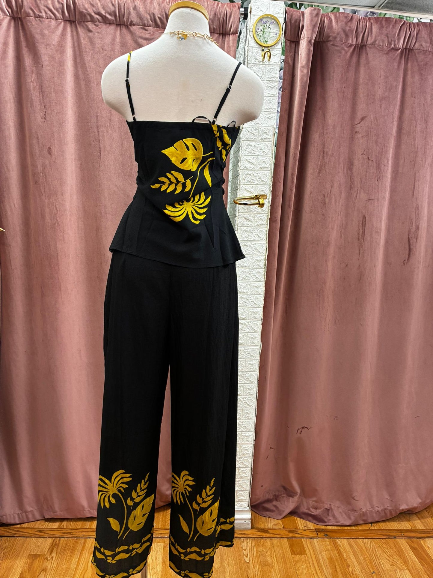 Tropical Noir