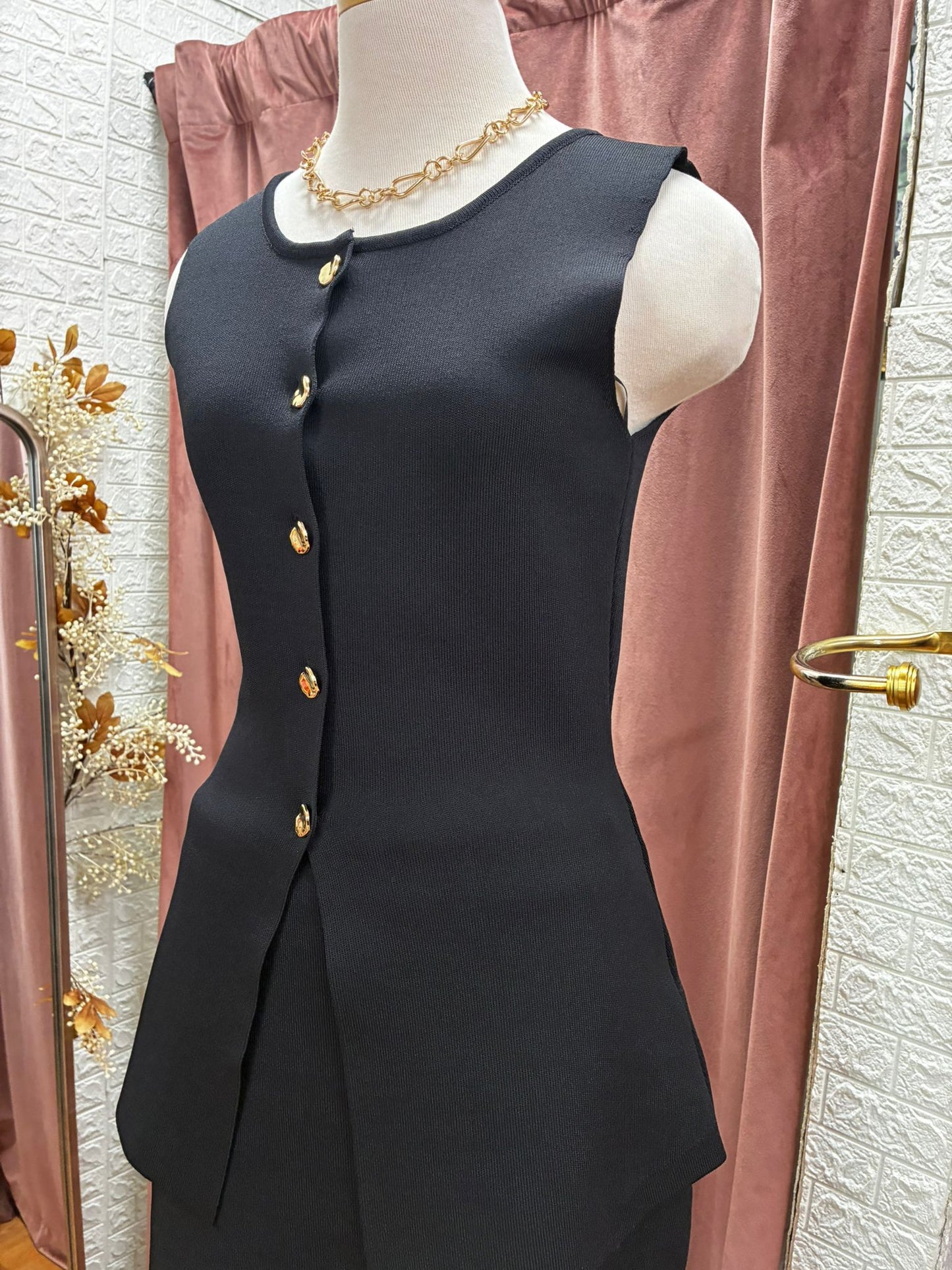Golden Button Grace