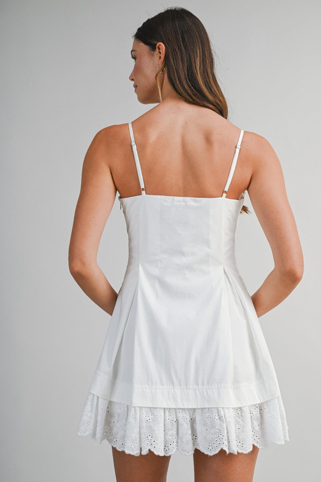 The White Moment Mini