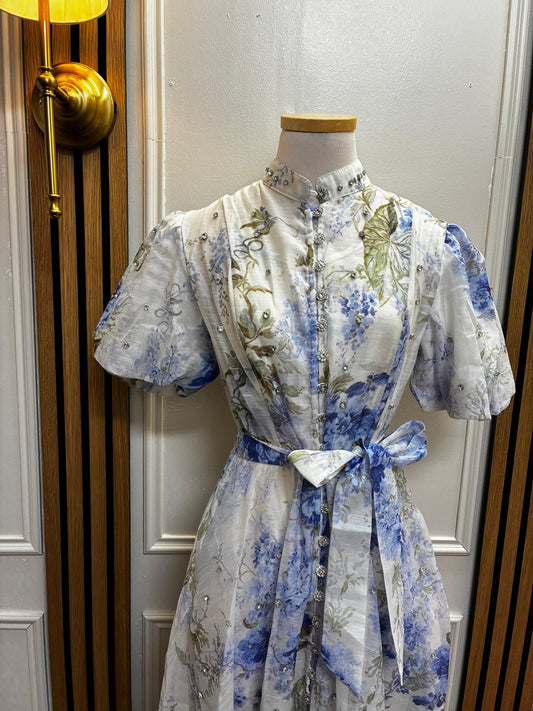 Blue Garden Elegance
