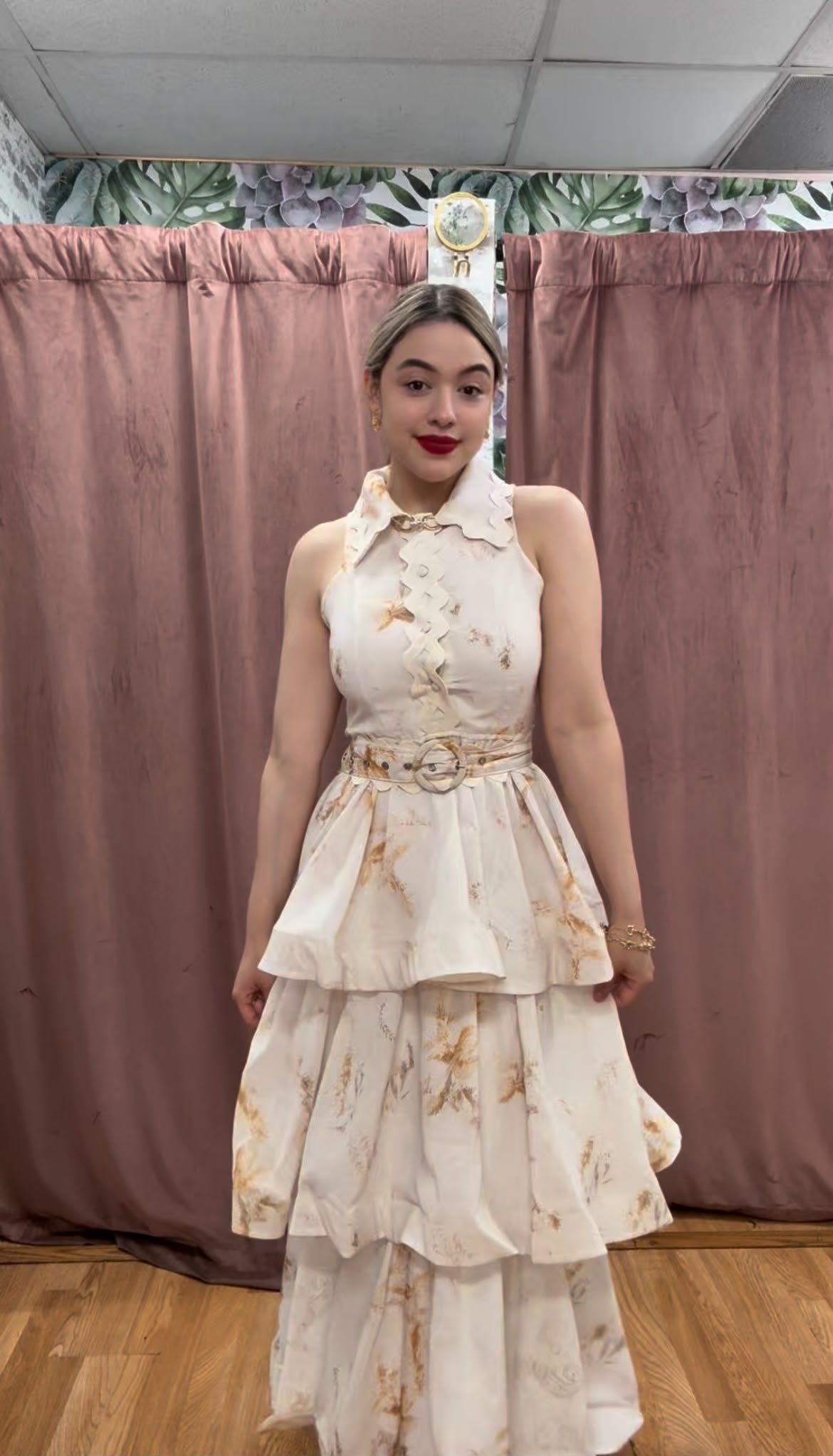 Pétalos Dorados dress