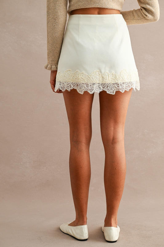 Cream Romance Mini